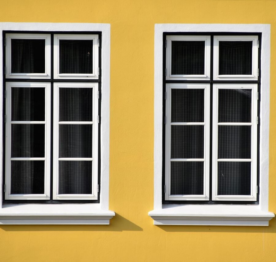 What You Should Know Before Replacing the Windows in Your Home